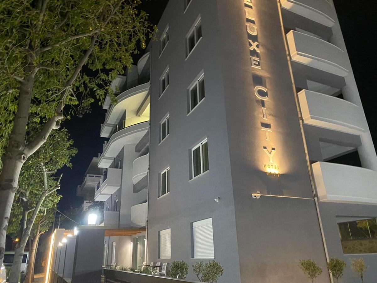 Deluxe City Hotel La Canea Esterno foto